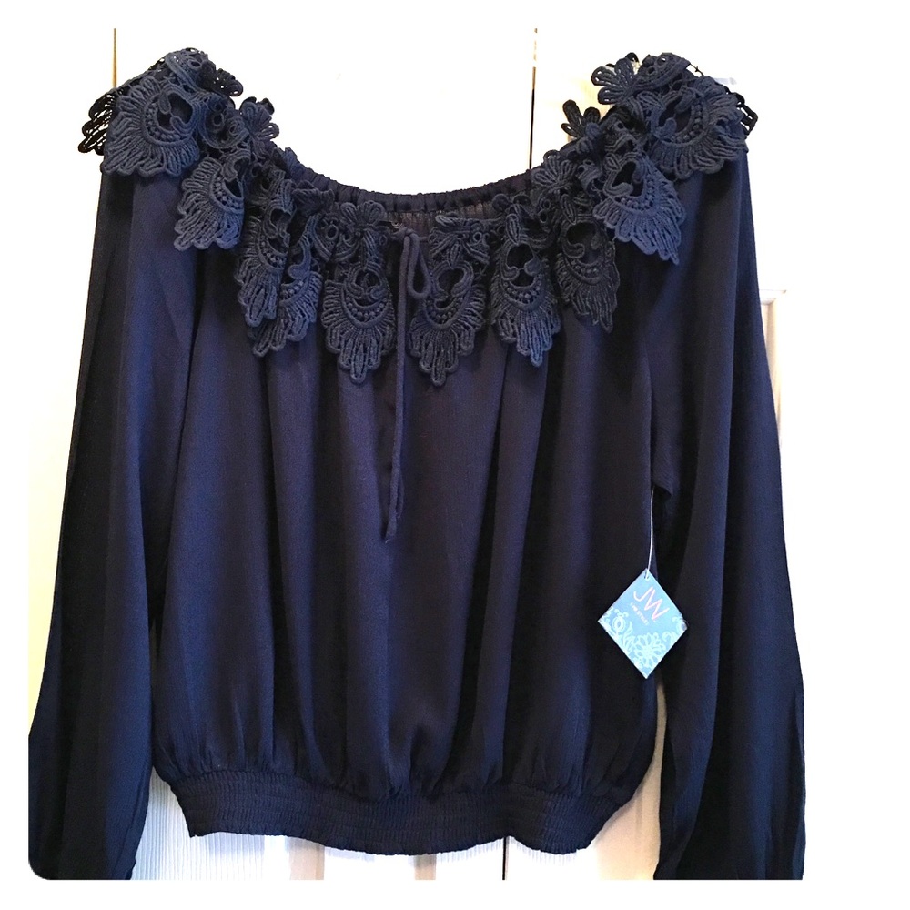 Ladies Navy Blue peasant top with lace